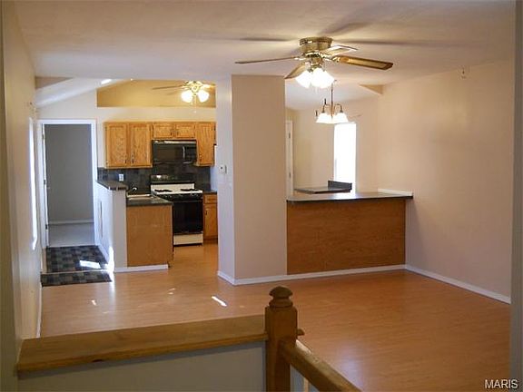 5th image of 4661 Oldenburg Ave