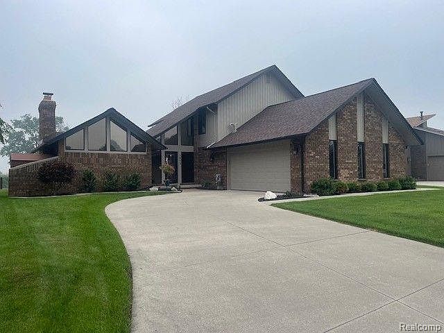 1st image of 7313 Parklane Dr