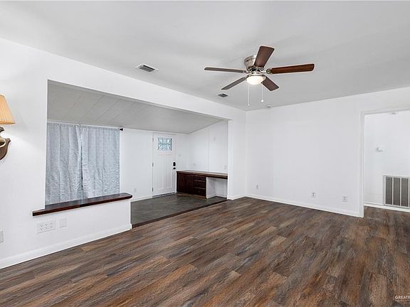 3rd image of 601 N 6th St