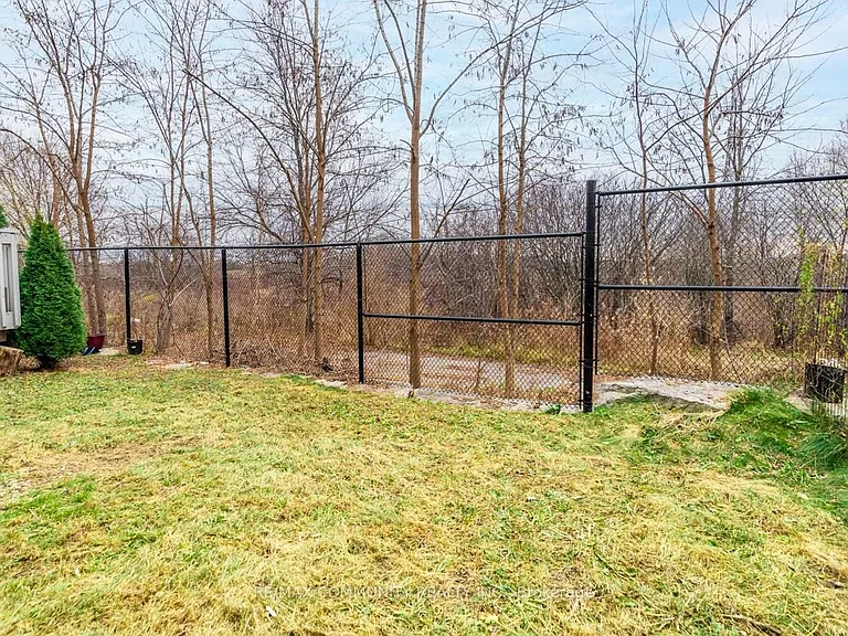 9 Twinflower Ct — Photo 31