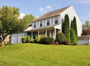 13 John Randolph Dr, New Freedom, PA 17349