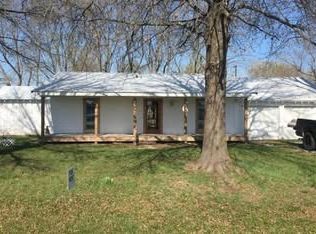 1408 N Ward Rd, Raymore, MO 64083