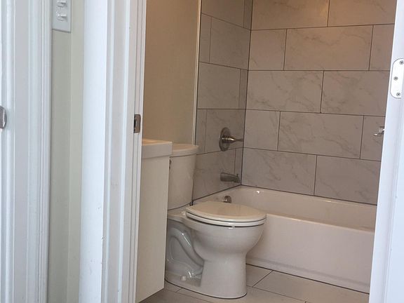 3rd image of 51 E Clifton Ave #3B