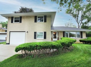 11102 84th Pl, Willow Springs, IL 60480