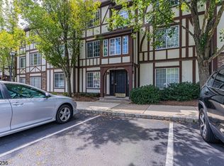 13 Village Dr, Morristown, NJ 07960