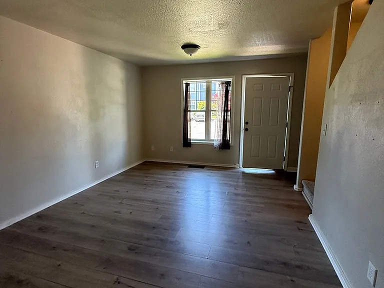 450 Midway Rd #34 — Photo 6