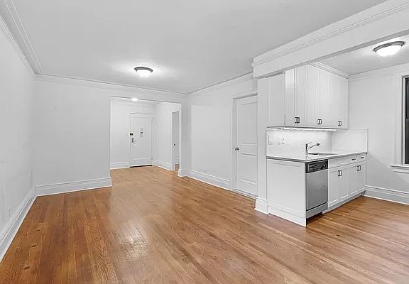 2nd image of 350 E 72nd St #1G