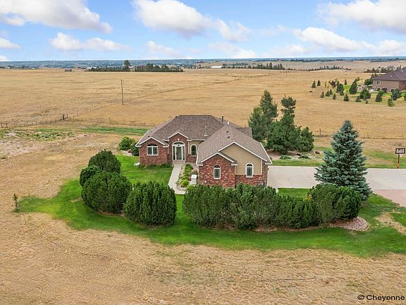 3rd image of 10423 Beartooth Dr