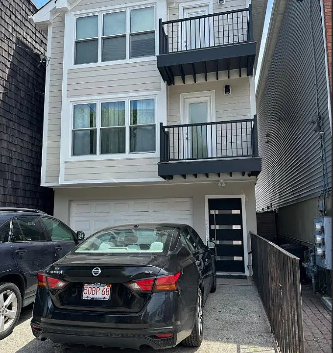 126 Ogden Ave #2