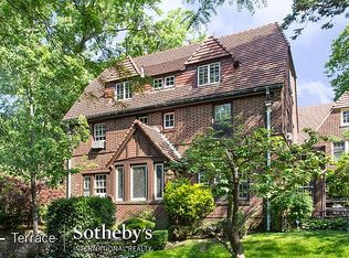 297 Burns St, Forest Hills Gardens, NY 11375