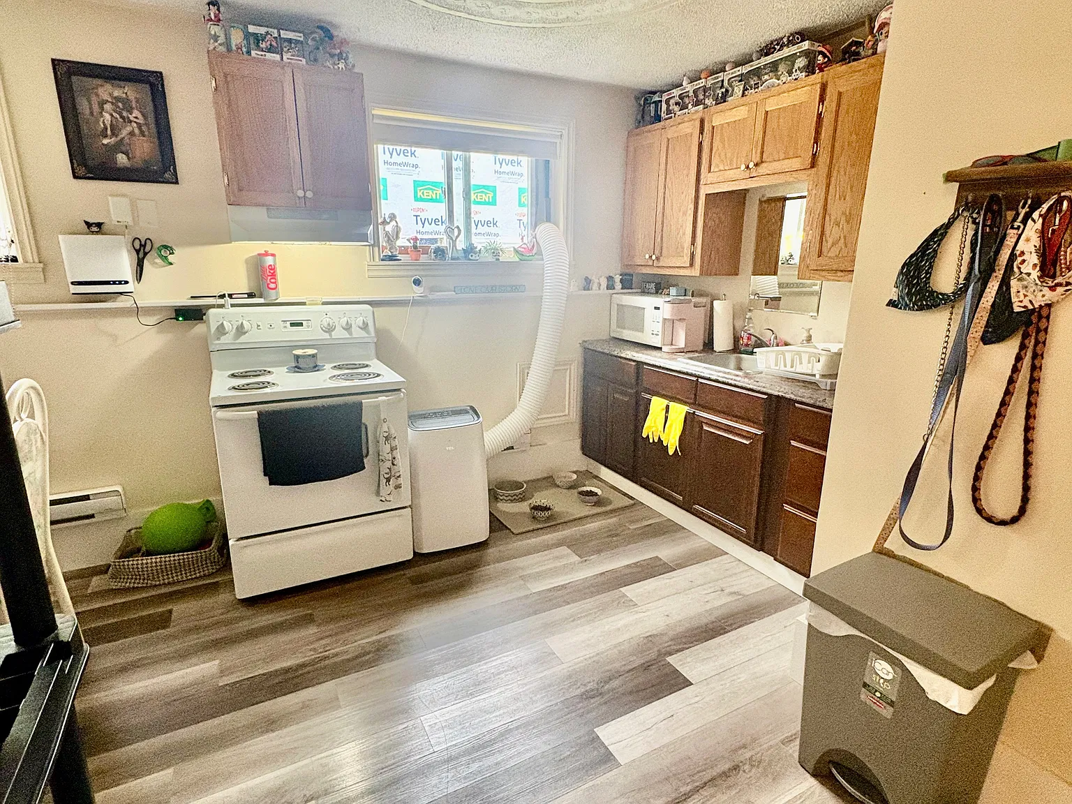 770 Riverside Drive 4 — Photo 2