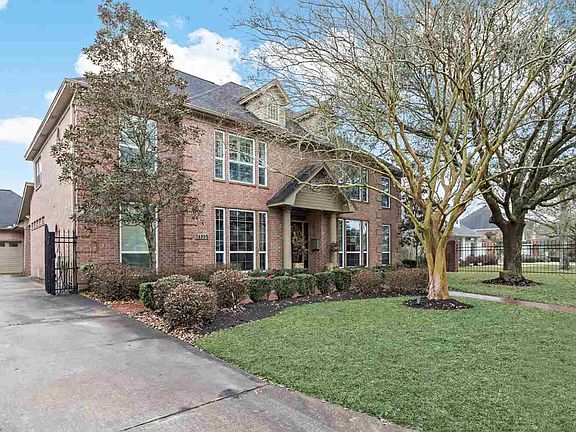 2nd image of 4995 Littlewood Dr