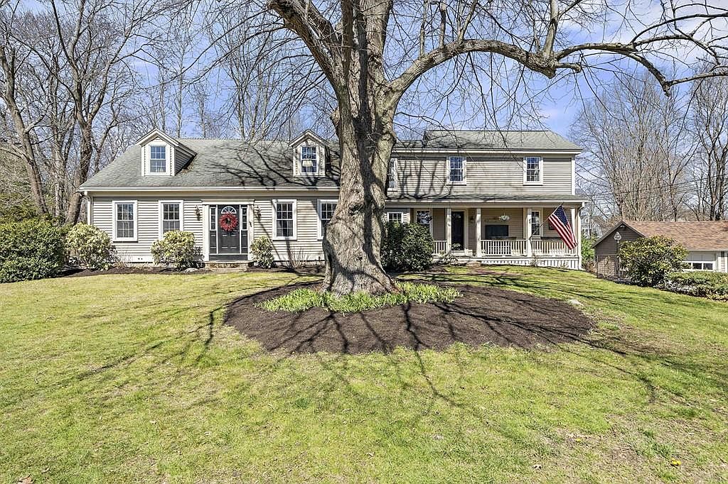 581 St, Taunton, MA 02780 Zillow
