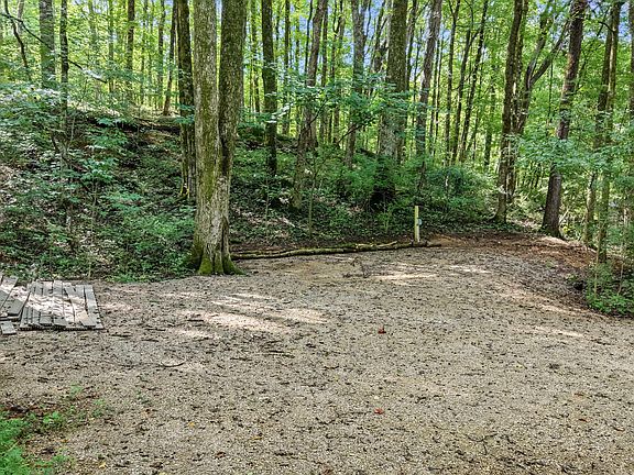5th image of 3889 Quarry Rd