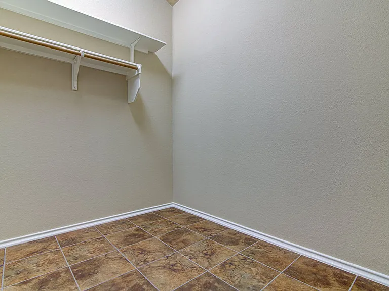 1808 McClannahan Dr — Photo 23