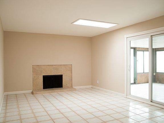2nd image of 8667 Frobisher St