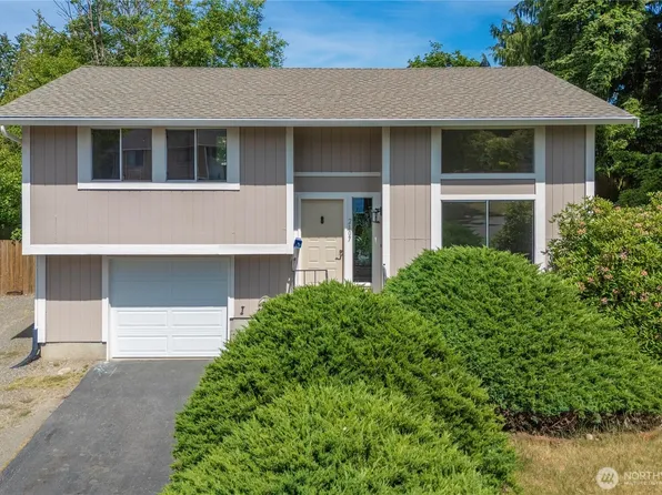 2107 25th Avenue SE, Puyallup, WA 98374