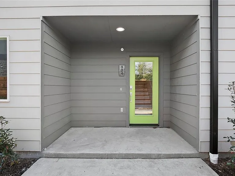 4713 Bryan St #504 — Photo 2