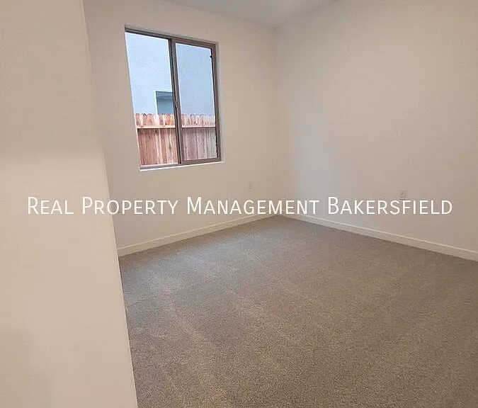 7526 Passionfruit Dr — Photo 14