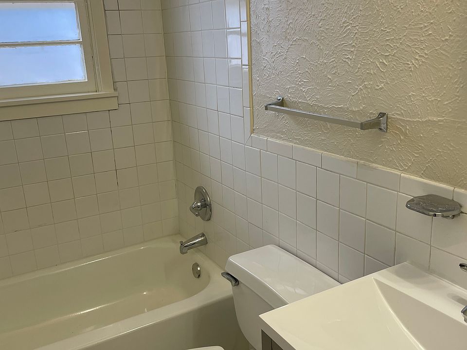 1st image of 1344 Greenwood Dr