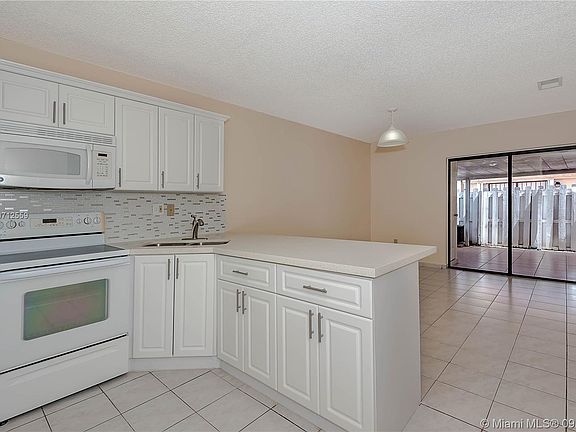 5th image of 8819 NW 118th St