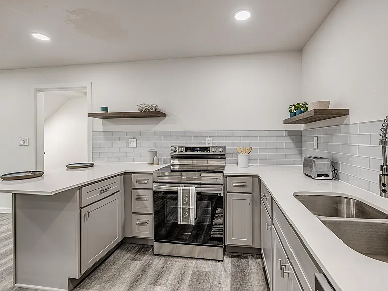 3025 SW 19th St — Photo 7