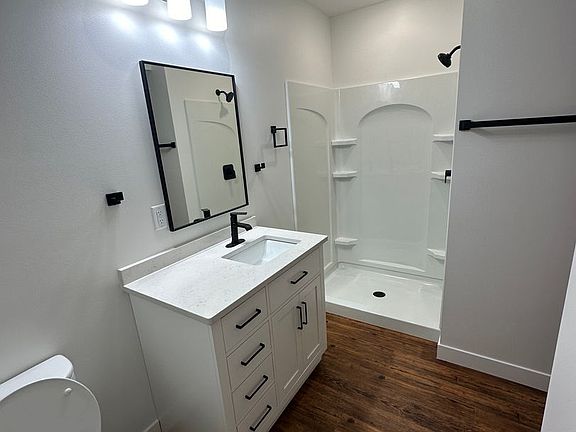 3rd image of 105 Central Ave W #1