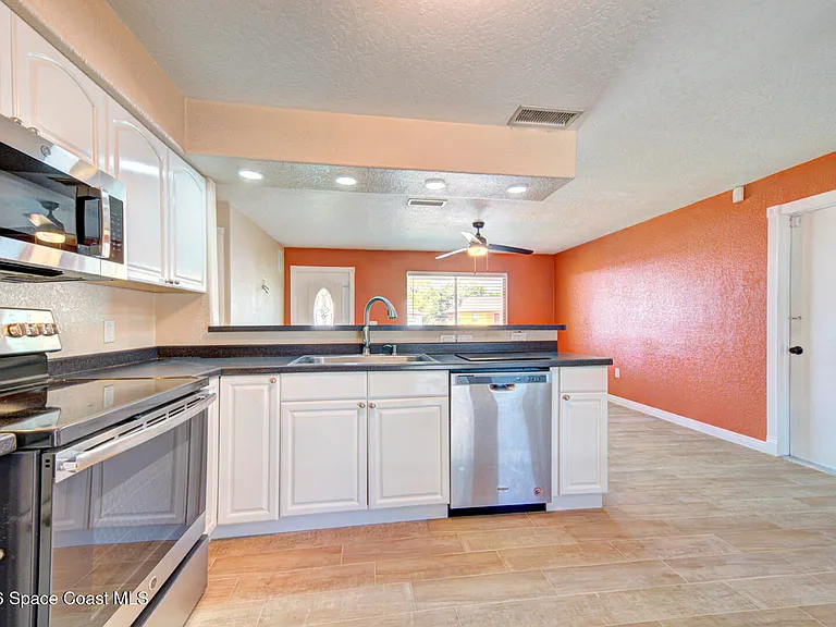 2610 Via Napoli Ct — Photo 11