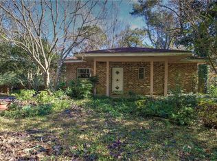 920 Sea Cliff Dr, Fairhope, AL 36532