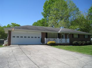 1739 Pleasant Grove Dr NE, Dalton, GA 30721