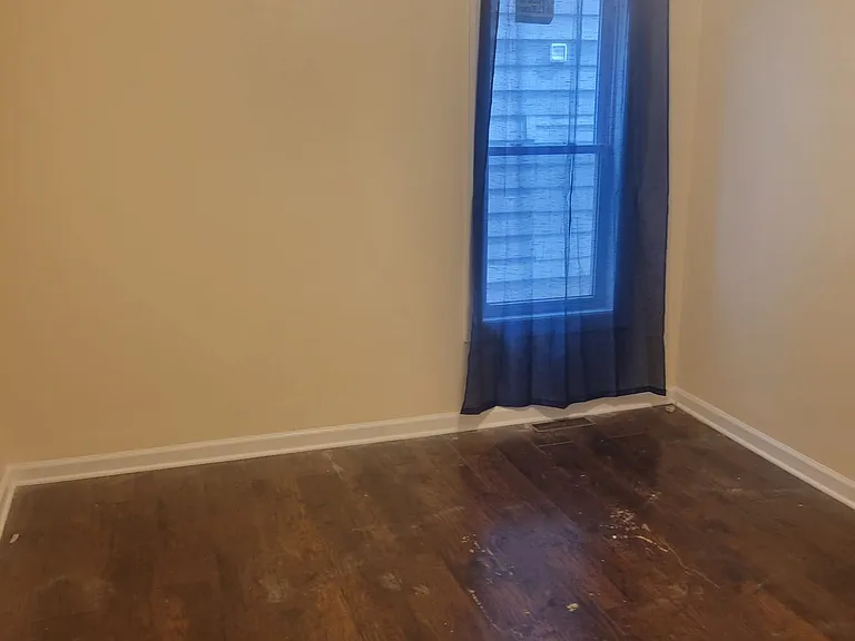 14 Seeley St #1 — Photo 8