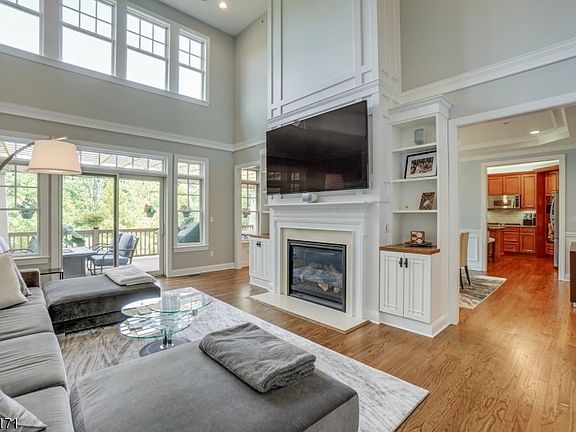 4th image of 20 Northridge Dr