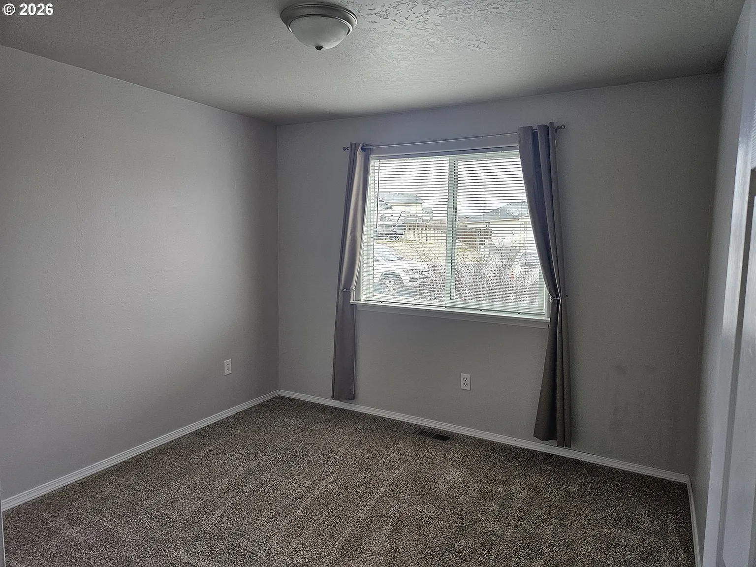 3 bed, 1272 sqft, $2,250 — Photo 4
