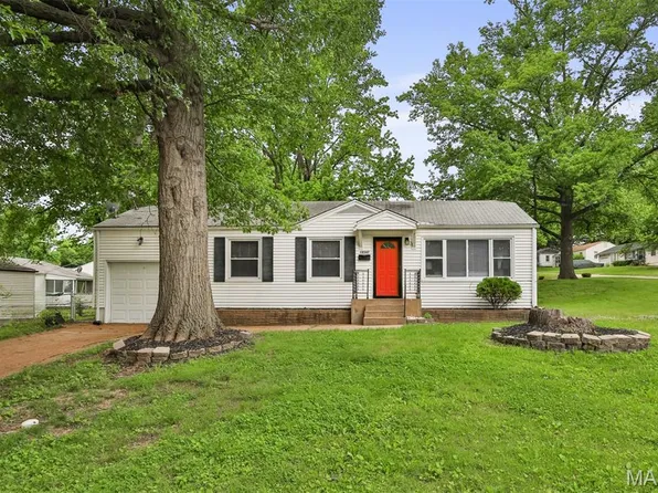 10347 Ashbrook Dr, Saint Louis, MO 63137