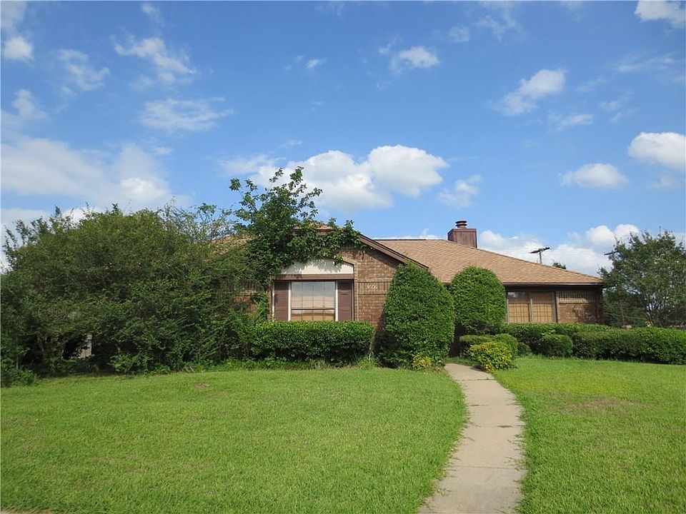 1st image of 3606 Knights Bridge Dr