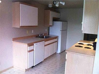 2nd image of 10215 Lundeen Pkwy APT D7