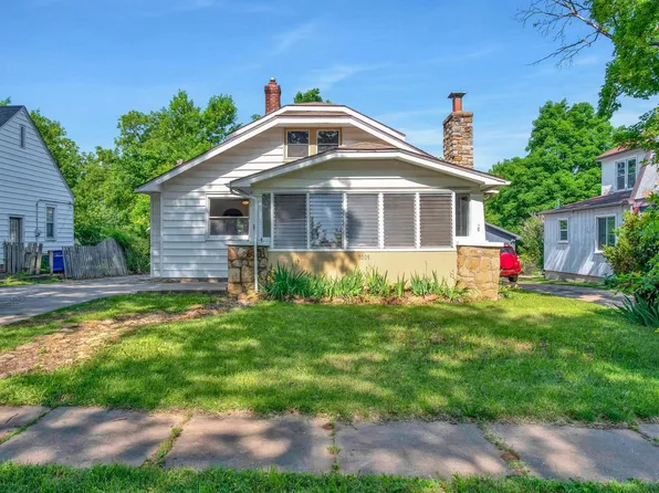 1009 SW Medford Ave, Topeka, KS 66604