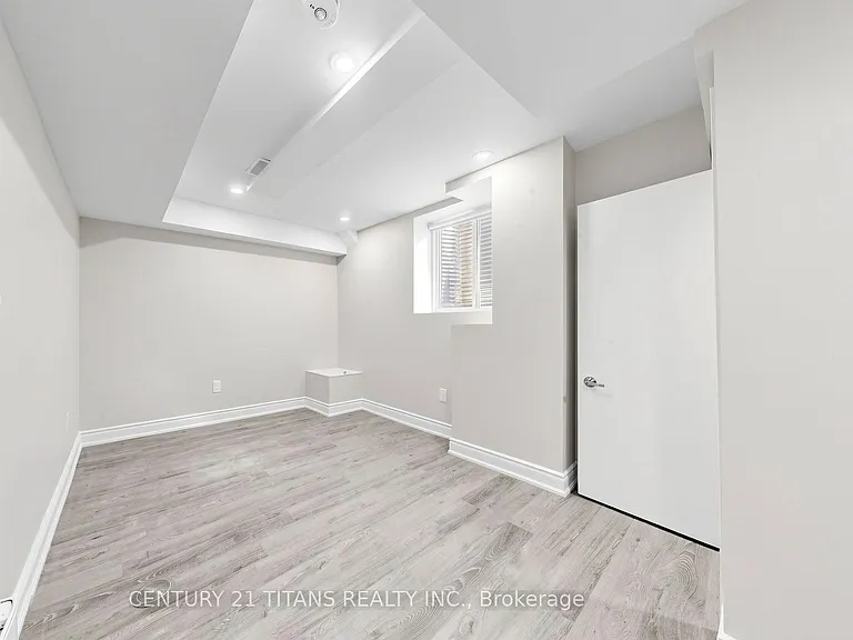 270 Forestwalk St #LOWER — Photo 29