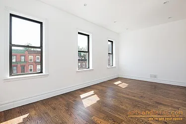 Rented by aptsandlofts.com