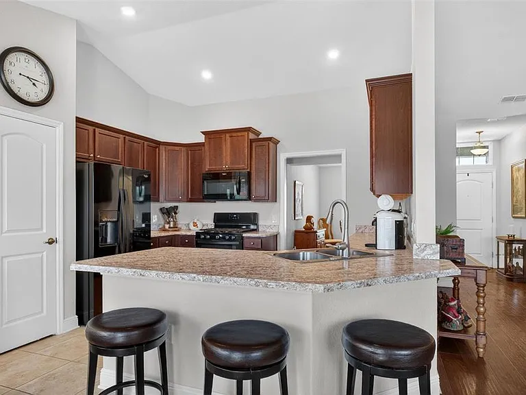 2429 Twin Lake View Rd — Photo 8