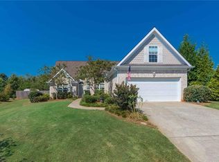 6450 Millstone Cove Dr, Flowery Branch, GA 30542