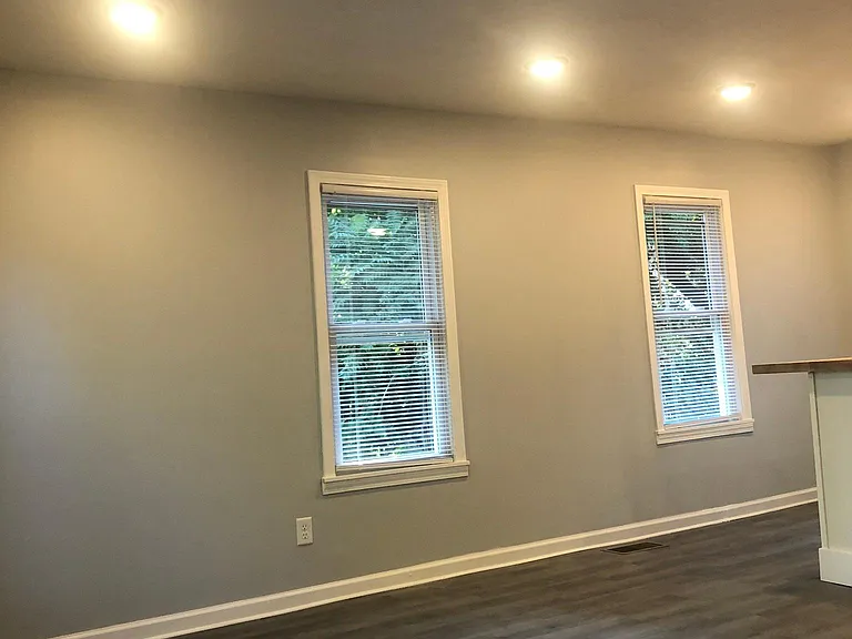 303 Oak St #2 — Photo 22