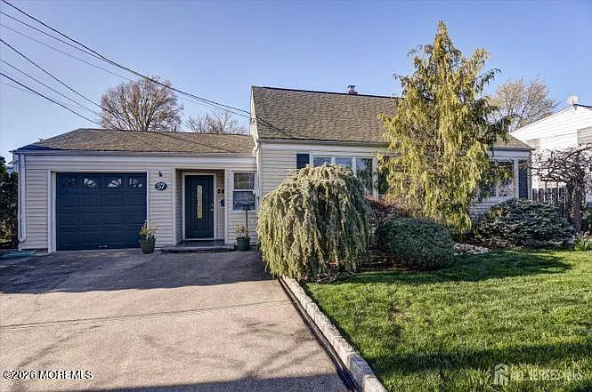 57 Duley Ave — Photo 2