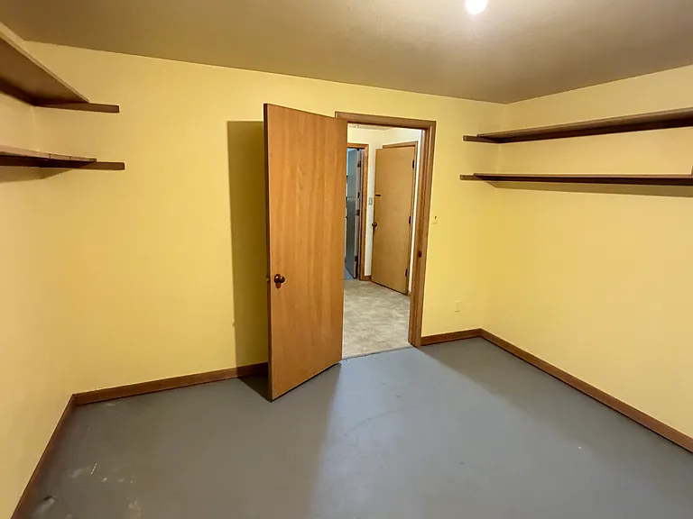 208 Southridge Rd — Photo 26