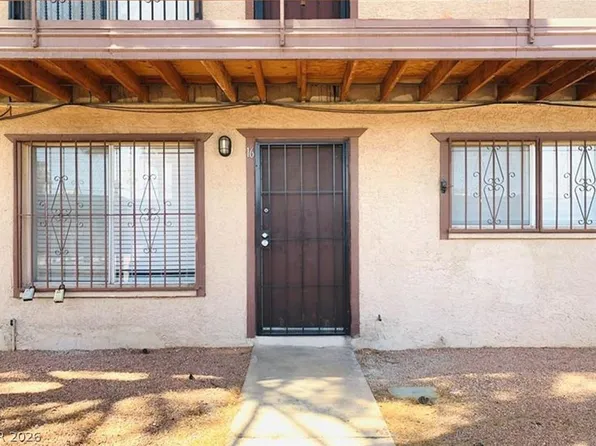 595 S Royal Crest Cir Unit 18, Las Vegas, NV 89169