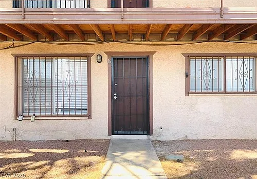 595 S Royal Crest Cir #18 Photo 1