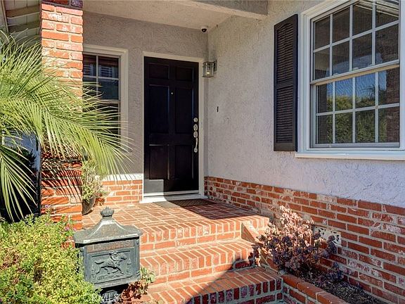 2nd image of 8004 Agnew Ave