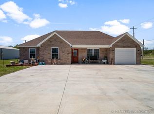 7012 S 438th Rd, Locust Grove, OK 74352