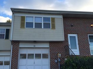 122 Pickwick Pl, Millersville, PA 17551