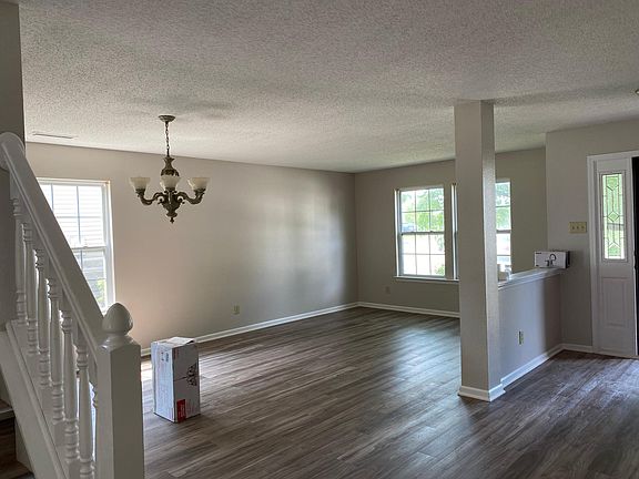 3rd image of 9131 Amberleigh Dr